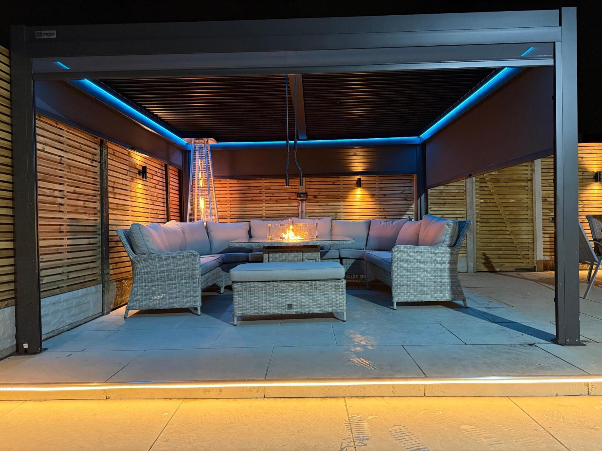 5 Bed Town House Within City Centre And Sleeps Up To 11 With Sky And Netflix Birmingham Exterior photo